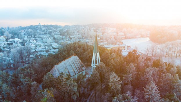 Kirkerne i Oslo skruer ned for varmen